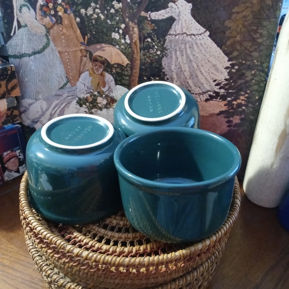 🎻Thick Artisan Weaved Covered Wicker Basket & 3 Mervyn Japan Soup Bowl.🍜 - Picture 8 of 8